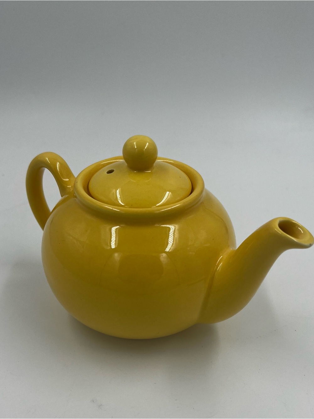 Vintage Pristine England Bright Sunny Yellow 4” Teapot Ceramic ENGLAND 12oz